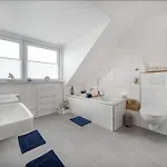 Exquisite Superior 80m2 Mit 2 Schlafzimmern & Badewanne - Messe إسن