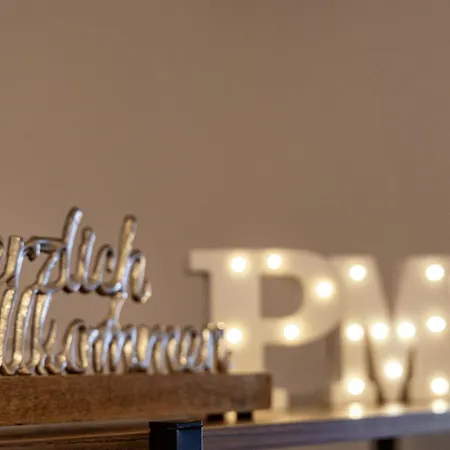 Exquisite Superior 80m2 Mit 2 Schlafzimmern&badewanne - Messe *