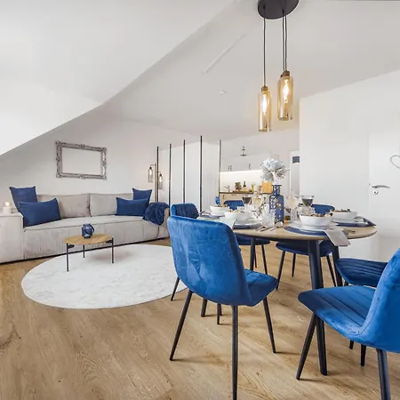 Exquisite Superior 80m2 Mit 2 Schlafzimmern & Badewanne - Messe Апартаменты