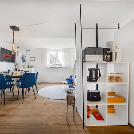 Exquisite Superior 80m2 Mit 2 Schlafzimmern & Badewanne - Messe Apartamento *