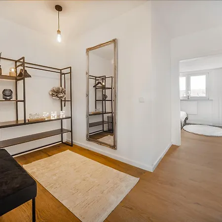 Apartamento Exquisite Superior 80m2 Mit 2 Schlafzimmern & Badewanne - Messe *