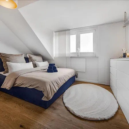 Exquisite Superior 80m2 Mit 2 Schlafzimmern & Badewanne - Messe Apartamento Essen