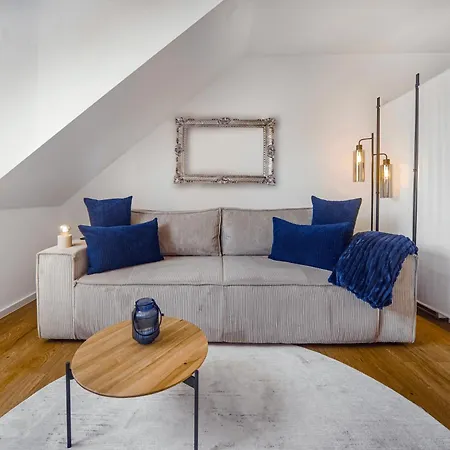 Apartamento Exquisite Superior 80m2 Mit 2 Schlafzimmern & Badewanne - Messe