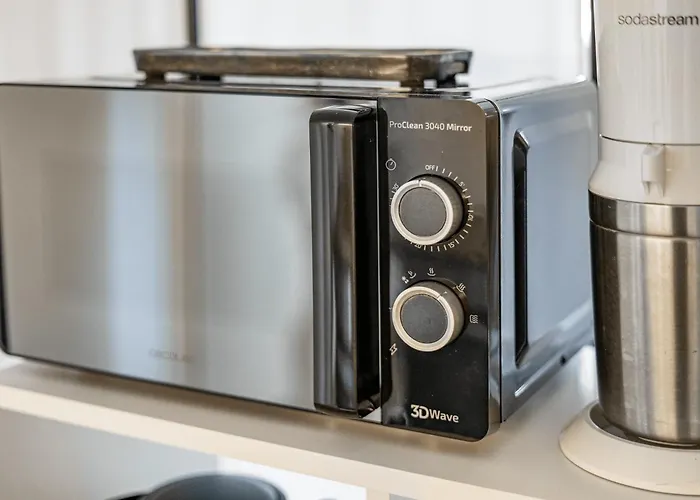 Exquisite Superior 80m2 Mit 2 Schlafzimmern&badewanne - Messe *