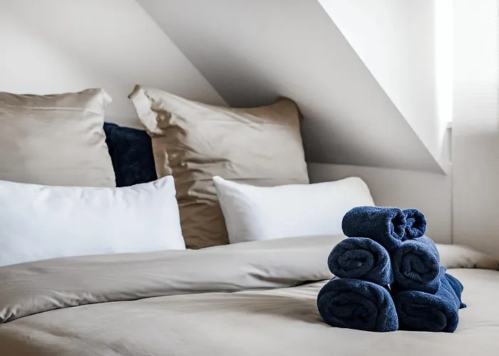 Exquisite Superior 80m2 Mit 2 Schlafzimmern & Badewanne - Messe Essen