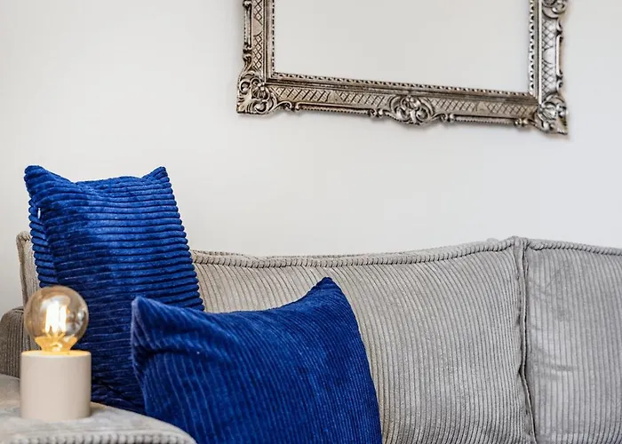 公寓 Exquisite Superior 80m2 Mit 2 Schlafzimmern & Badewanne - Messe