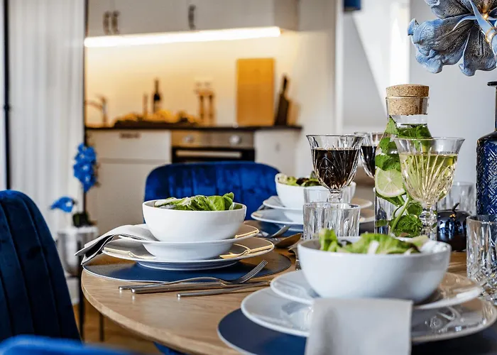 Exquisite Superior 80m2 Mit 2 Schlafzimmern & Badewanne - Messe 公寓 *