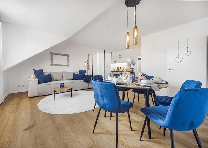 Exquisite Superior 80m2 Mit 2 Schlafzimmern & Badewanne - Messe 公寓