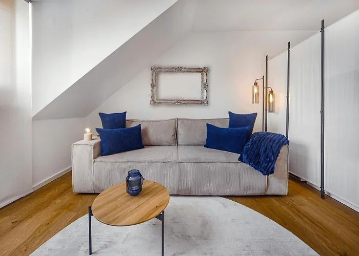 Apartment Exquisite Superior 80m2 Mit 2 Schlafzimmern&badewanne - Messe